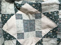 Star Pattern Handmade Quilt w/ 2 Pillow Shams