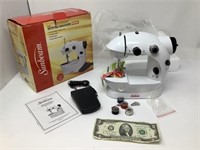 Sunbeam Mini Sewing Machine, LNIB