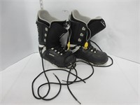 SNOWBOARD BOOTS (SZ 10.5)