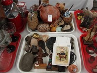 Two tray lots of various Indian pottery