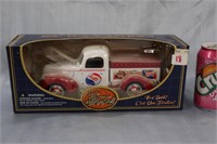 1:18 Authentic Pepsi Cola DieCast Replica1940 Ford
