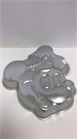 Mickey Mouse cake pan carrier + Ives tray and