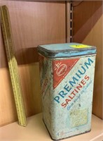Vintage Saltines Tin