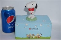 Westland Peanuts Collection Loving Snoopy Figurine