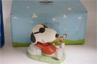 Westland Peanuts Collection Snoopy Joe Cool