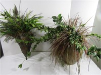 2 Artificial Plants in Vases
