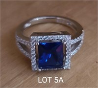 LADIES SIZE 7 STERLING SILVER SAPPHIRE RING