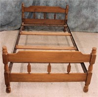 TWIN WOOD BED FRAME