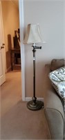 Floor swing arm lamp