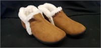 Ultraideas slippers size 10