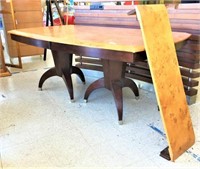 Tapered Dining Table in Birds Eye Maple