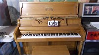 Wurlitzer PIANO  ( MINT CONDITION ) With BENCH