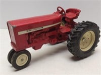 Vintage 1/16 Scale Ertl International 544 Tractor