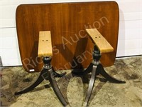 Duncan Phyfe  style table & 1 leaf - no chairs