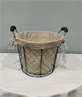 Wire Basket w/ Insert
