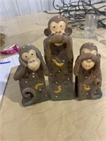 See-Say-Hear no evil ceramic monkeys, clock, sign
