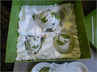 I. Godinger & Co. Jardin Tea Set in box