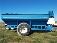 Kinze 800 Grain Cart, shurlock tarp, 30,5L-32 tire