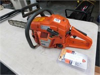 Husqvarna 55 chainsaw w/16" bar & extra chain