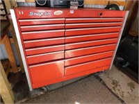 Snap-On tool chest w/15 dwrs