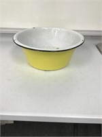 Yellow Porcelain Wash Pan