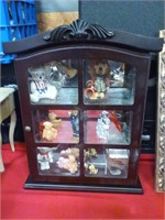 Curio cabinet small, bear collection inside