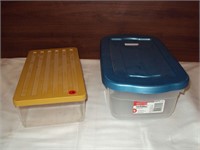 2 Storage Containers and Lids