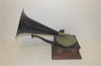 Victor Talking Machine Phonograph