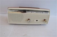 Channel Master Mod. 6510 Transistor Radio
