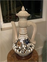 Beautiful 18" Tabletop Floral Lamp