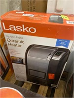 Lasko ceramic heater 1500w