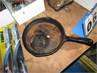 CAST IRON SKILLET