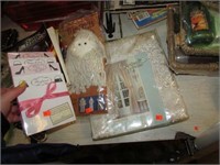 GROUP LOT-- MEMO PADS, CURTAINS, MOP & DOLL HEAD