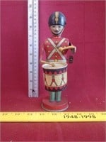 Drummer boy tin wind-up toy in great condition