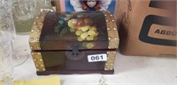 JEWELRY BOX