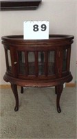 Mahogany oval Chocolate table w/serving tray