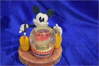 "100 Yers of Magic Mickey" Snowglobe