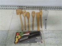 Qty (8) Assorted Kitchen Tools - Apple Coring Set