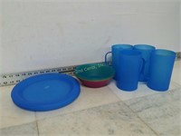 Lot of (4) Plates, (4) Bowls, & (4) Cups