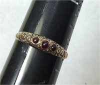 Garnet & 10kt Yellow Gold Ring - Early