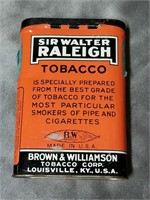 "Sir Walter Raleigh" Tobacco Pocket Tin