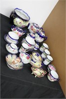 LOT OF JAPANESE HAND PAINTED ITEMS
