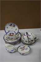 LOT OF ASSORTED TEA CUPS AND SAUCERS, CREAMER
