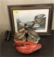 DUCK PRINT AND DUCK ANDREA FIGURINES, WOOD DUCK