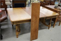 ANTIQUE TABLE W/ 3 LEAVES, TABLE HAS TROUBLE GOING