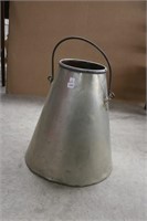 COPPER PAIL WITH HANDLE 20"