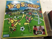 Vintage Parker Brothers Frog Soccer game