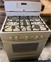Kenmore 30" Gas Range and Oven in Bisque / Almond