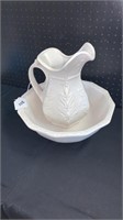 Wash basin with pitcher