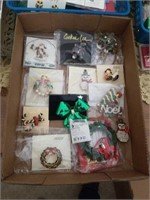 VARIETY OF CHRISTMAS BROOCHES